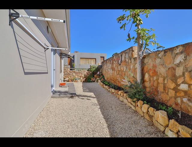 3 BEDROOM HOUSE RENTED IN CROSSWAYS FARM VILLAGE